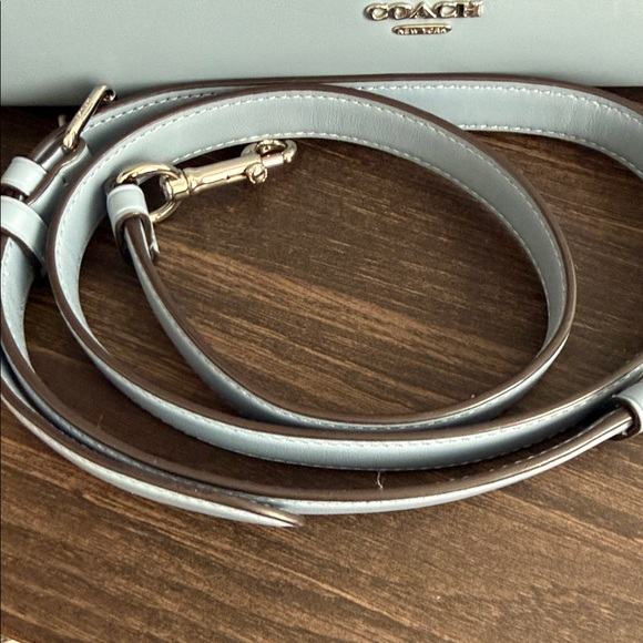 Coach ZOE 2018 Light Blue Leather Satchel with hangtag - Picture 6 of 17